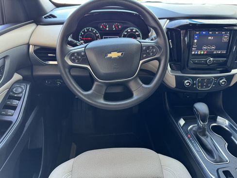 Certified 2022 Chevrolet Traverse LS image 19