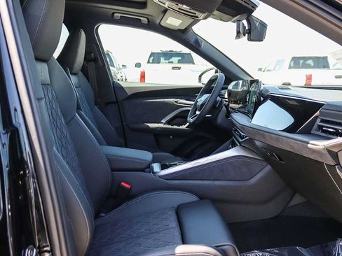 New 2026 Audi SQ5 Premium Plus AWD/4WD image 21