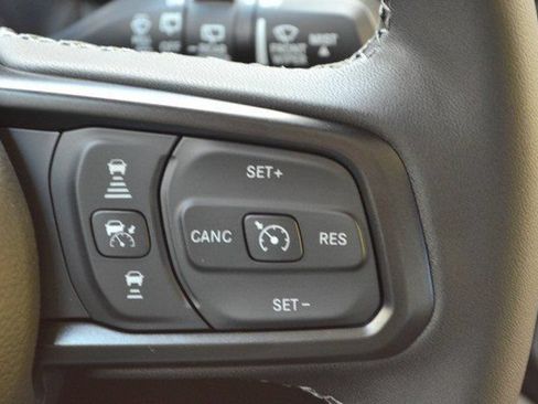New 2026 Jeep Wrangler Unlimited Rubicon AWD/4WD image 18