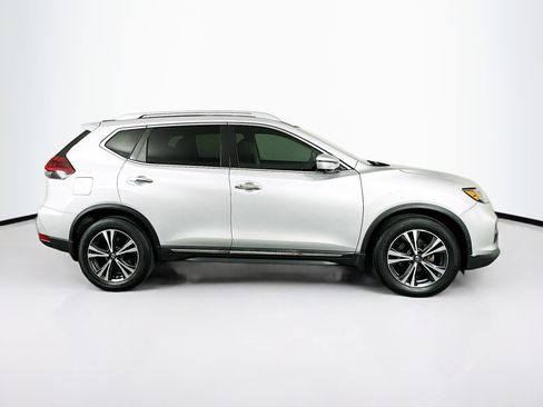 Used 2018 Nissan Rogue SL w/ Premium Package image 10