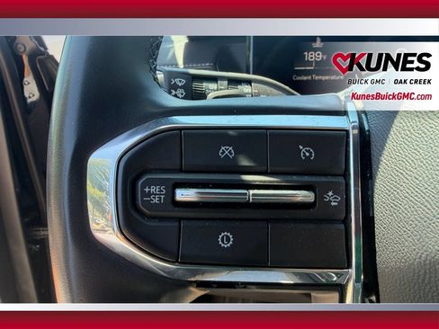 Used 2024 GMC Acadia Elevation AWD/4WD image 17
