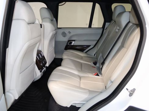 Used 2015 Land Rover Range Rover image 57
