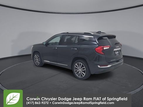 Used 2022 GMC Terrain Denali w/ Denali Premium Package image 11