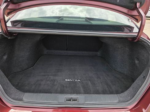 Used 2022 Nissan Sentra SV w/ Electronics Package FWD image 19