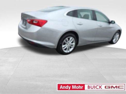 Used 2018 Chevrolet Malibu LT image 20