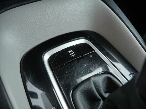 Used 2024 Toyota Corolla LE FWD image 31