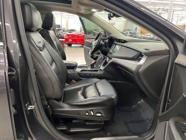 Used 2017 Cadillac XT5 Luxury w/ Driver Awareness Package FWD image 27