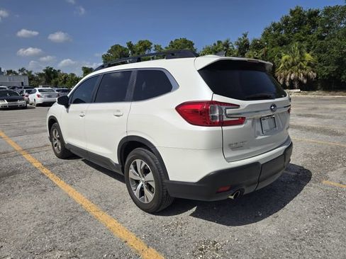 Certified 2024 Subaru Ascent Premium w/ Convenience Package AWD/4WD image 9