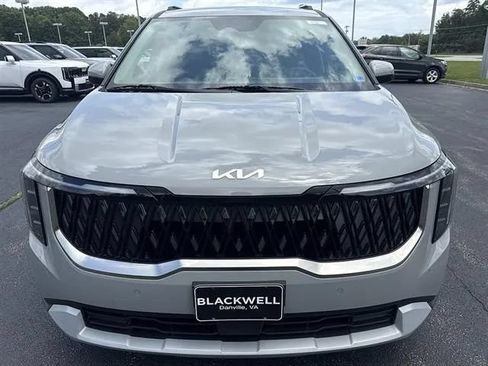 New 2026 Kia Carnival EX FWD image 2