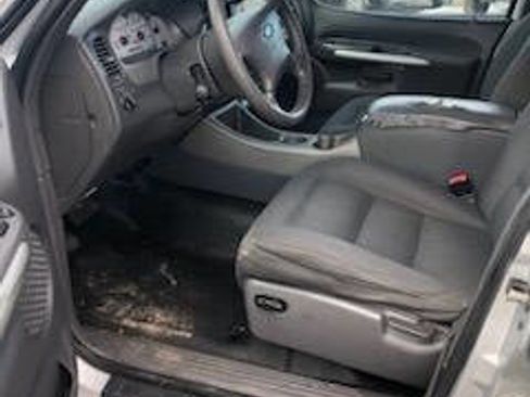 Used 2002 Ford Explorer Sport Trac 4x4 image 13