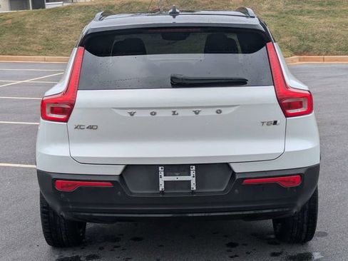 Used 2021 Volvo XC40 T5 R-Design w/ Advanced Package AWD/4WD image 5