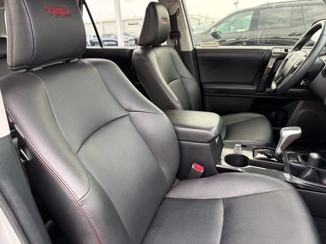 Used 2022 Toyota 4Runner TRD Off-Road Premium AWD/4WD image 25