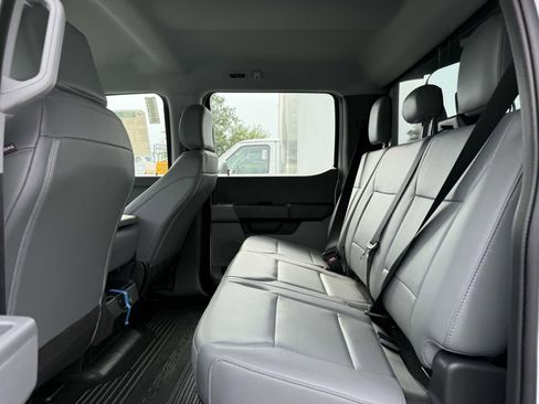 New 2025 Ford F550 4x4 Crew Cab image 10