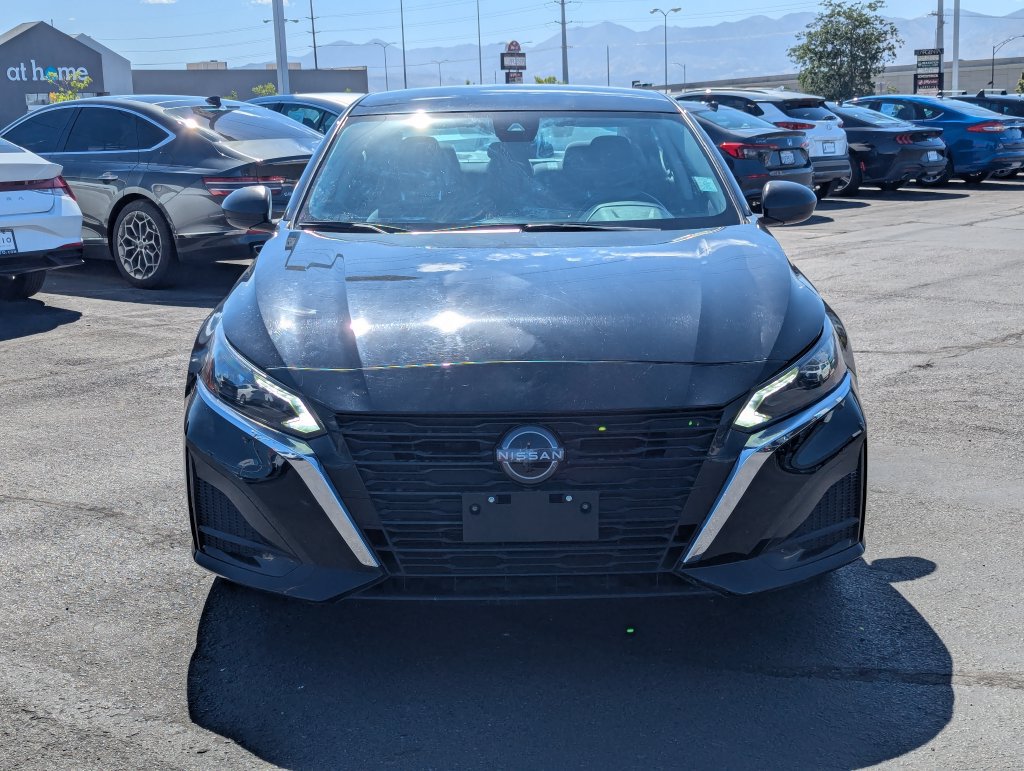 Used 2024 Nissan Altima 2.5 SV FWD image 10