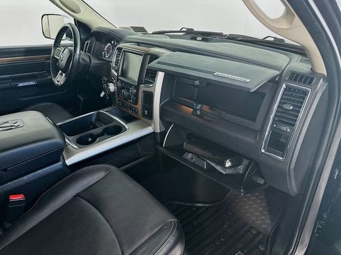 Used 2017 RAM 1500 Laramie image 31