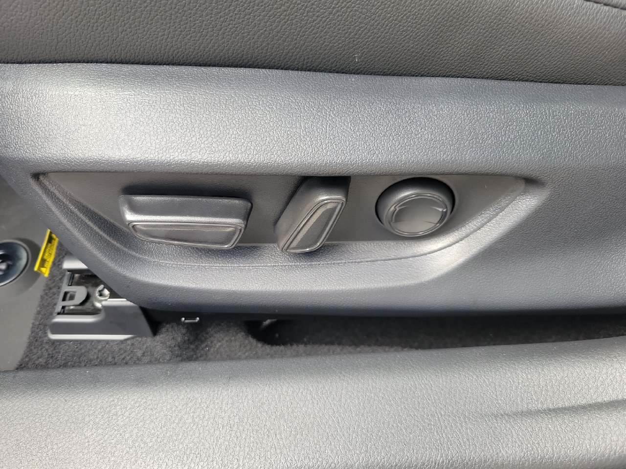Used 2026 Toyota Camry SE FWD image 18