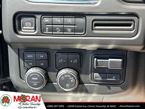 Used 2024 Chevrolet Tahoe Z71 w/ Off-Road Capability Package image 19