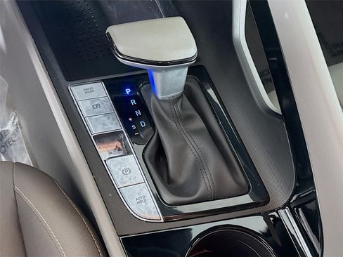 Certified 2023 Hyundai Elantra SEL w/ Convenience Package FWD image 18