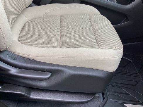 Used 2023 Chevrolet Traverse LS w/ Safety Package image 20