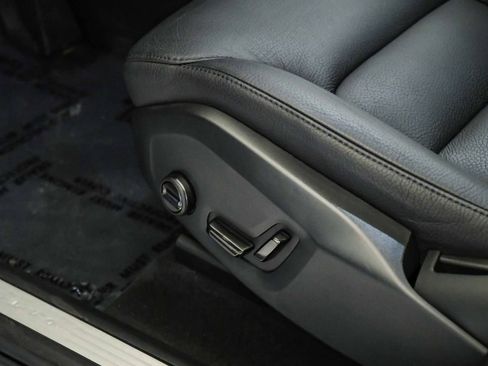 Certified 2023 Volvo XC60 B5 Plus w/ Climate Package AWD/4WD image 23
