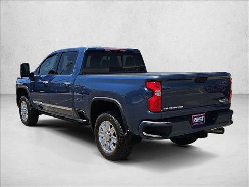Used 2024 Chevrolet Silverado 2500 High Country w/ High Country Premium Package AWD/4WD image 8