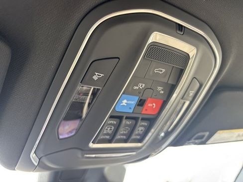 New 2025 Jeep Grand Cherokee Limited w/ Trailer Tow Package image 38