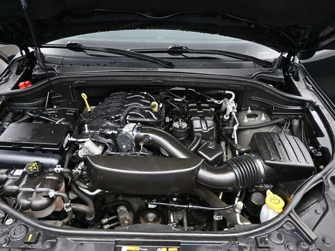 Used 2024 Dodge Durango GT image 44