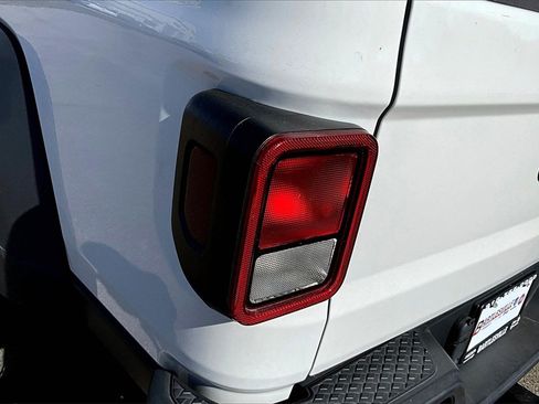 Used 2020 Jeep Gladiator Sport w/ Quick Order Package 24S image 26