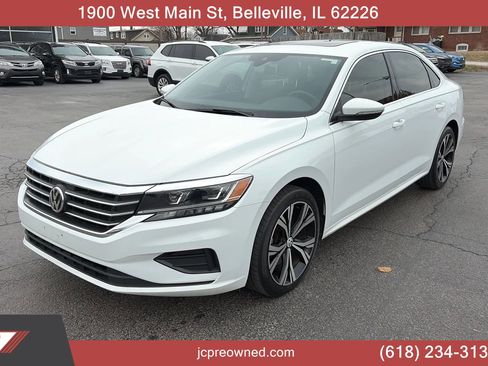 Used 2021 Volkswagen Passat 2.0T SE image 1