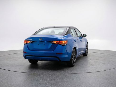 Used 2025 Nissan Sentra SV image 7