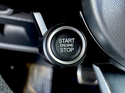 Used 2022 Alfa Romeo Stelvio Sprint image 24