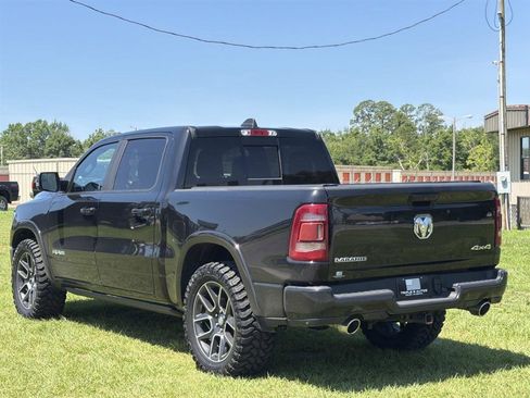 Used 2019 RAM 1500 Laramie AWD/4WD image 5