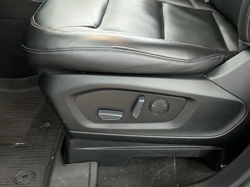 Certified 2022 Ford Explorer XLT w/ Equipment Group 202A image 13