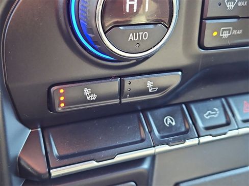 Certified 2022 Chevrolet Silverado 1500 LT image 18