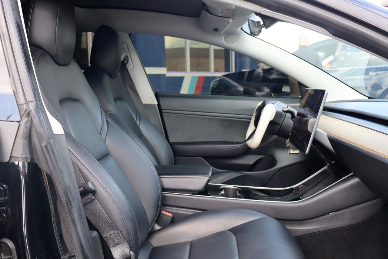 Used 2018 Tesla Model 3 Long Range RWD image 14