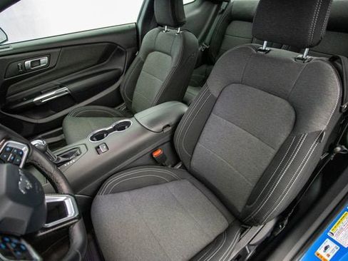 Used 2025 Ford Mustang GT image 19