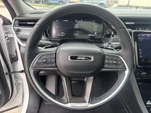 Used 2024 Jeep Grand Cherokee Limited 4xe AWD/4WD image 22