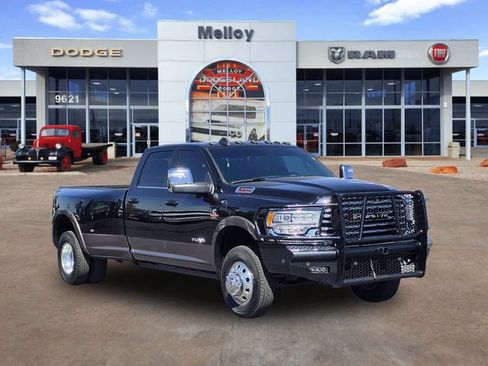 Used 2024 RAM 3500 Limited w/ Towing Technology Group AWD/4WD image 2