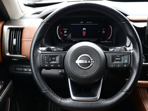 Certified 2023 Nissan Pathfinder Platinum w/ Cargo Package image 20