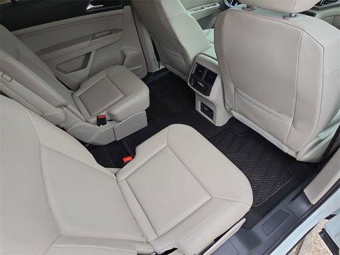 Used 2019 Volkswagen Atlas SEL image 11