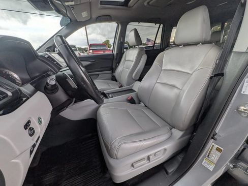 Used 2016 Honda Pilot Touring image 15