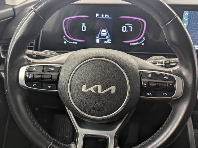 Used 2023 Kia Sportage EX FWD image 16