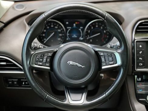 Used 2018 Jaguar F-PACE Prestige AWD/4WD image 33
