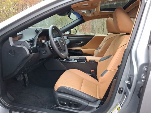 Used 2022 Lexus ES 350 w/ Premium Package image 14