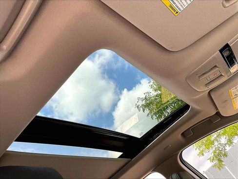 Used 2025 Nissan Murano SL AWD/4WD image 22