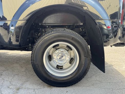 Used 2025 Ford F350 Lariat AWD/4WD image 39