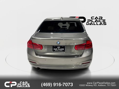 Used 2016 BMW 320i Sedan RWD image 11