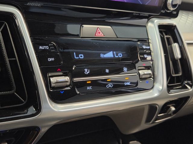 Used 2023 Kia Sorento SX AWD/4WD image 20