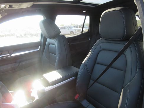 New 2026 GMC Terrain Elevation w/ Elevation Premium Package image 12