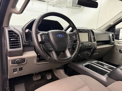 Used 2019 Ford F150 XLT w/ Equipment Group 302A Luxury AWD/4WD image 4